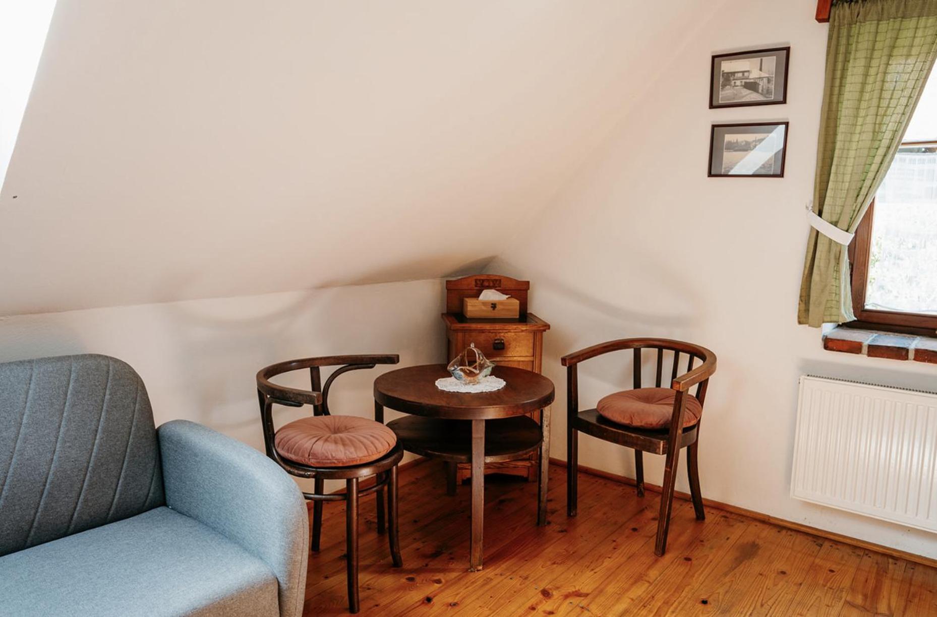 ホテル Restaurant A Penzion Na Cechach Korouhev エクステリア 写真